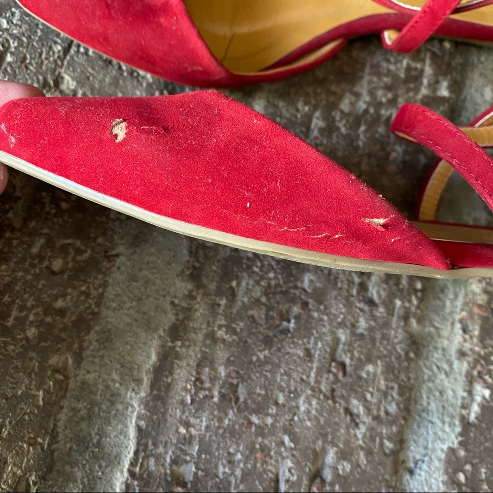 Red Pointed Flats - Picture 4 of 6
